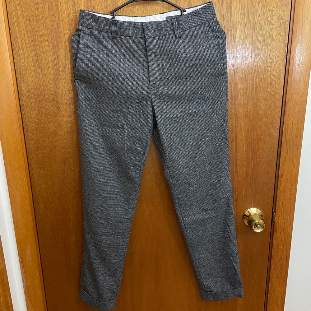H&M Gray Black Woven Skinny Fit High Rise Cropped Cuffed Trouser, 28R
